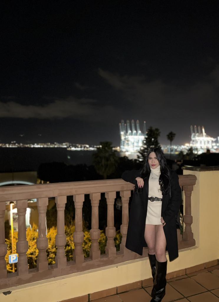 Chica busca chico en Granada: 