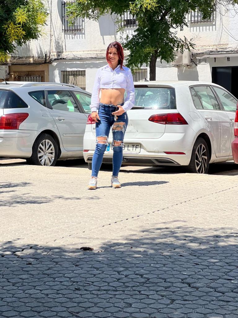 Chica busca chico en Sevilla: 