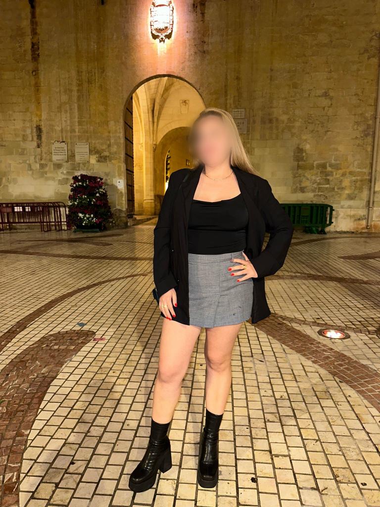 Chica busca chico en Huelva: 