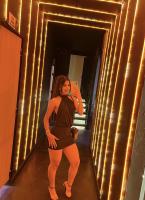 613541809: Chica busca chico en Alicante