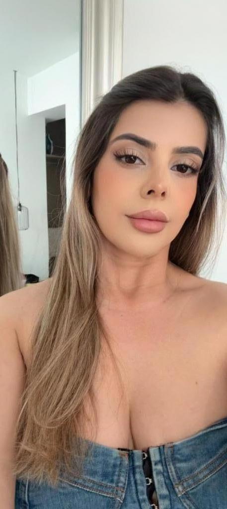 Chica busca chico en Granada: 