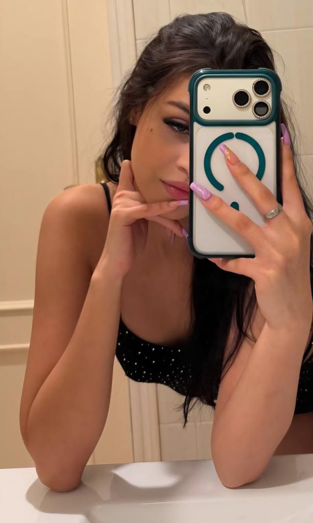 654427807: Chica busca chico en Madrid