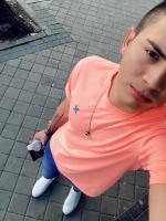 632979366: Chico busca chica en Madrid