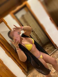 643580717: Chica busca chico en La Coruña