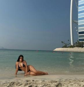 602534205: Chica busca chico en Gerona