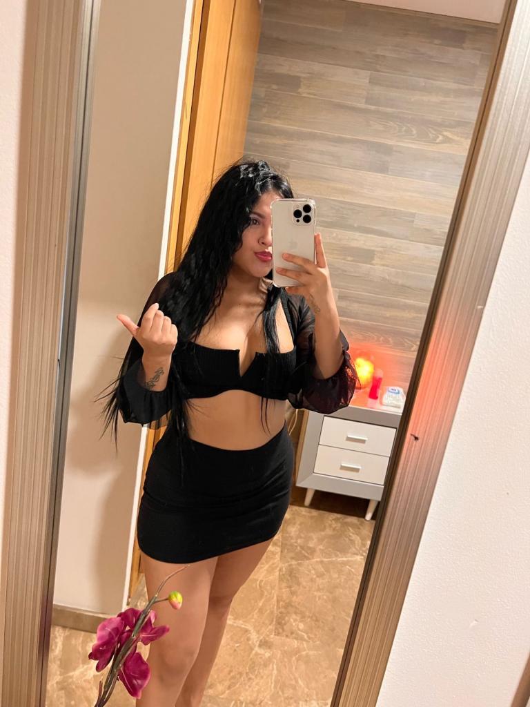 Chica busca chico en Granada: 