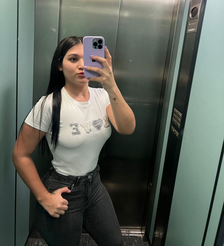 Chica busca chico en Sevilla: 