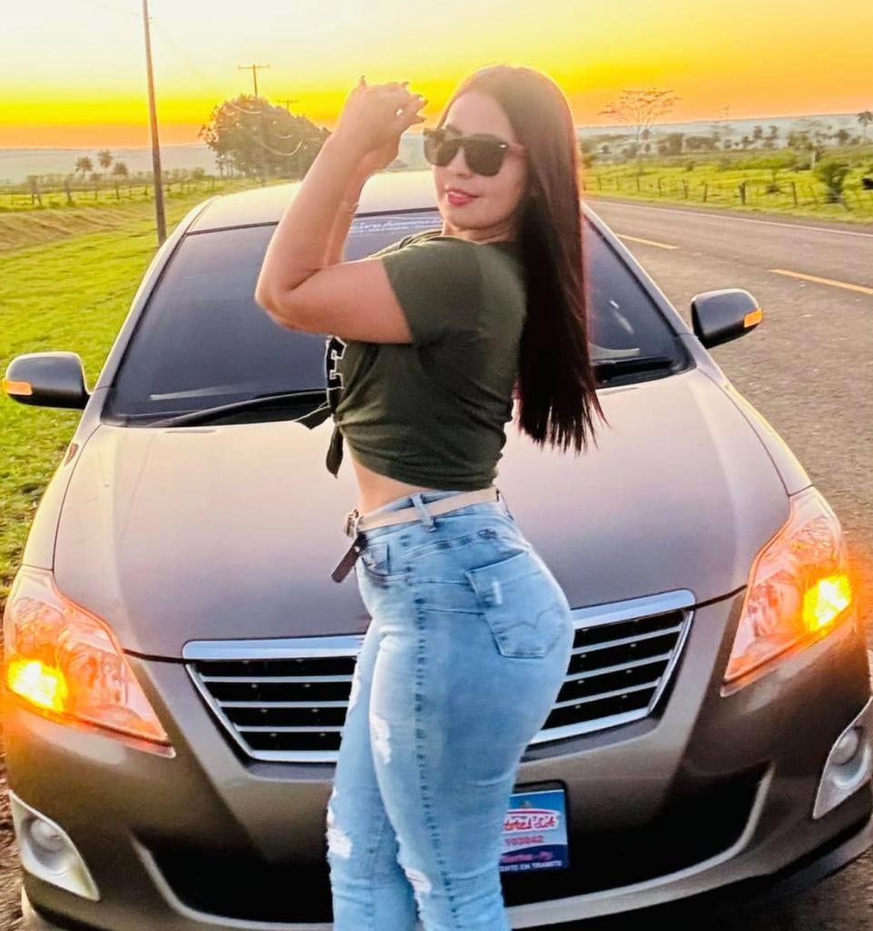 Chica busca chico en Almería: 