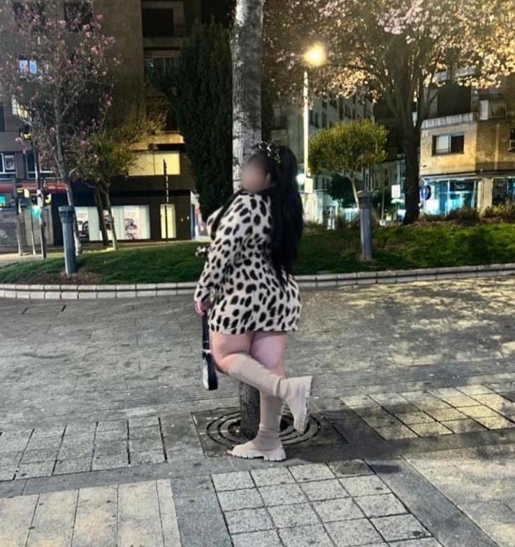 Chica busca chico en Almería: 