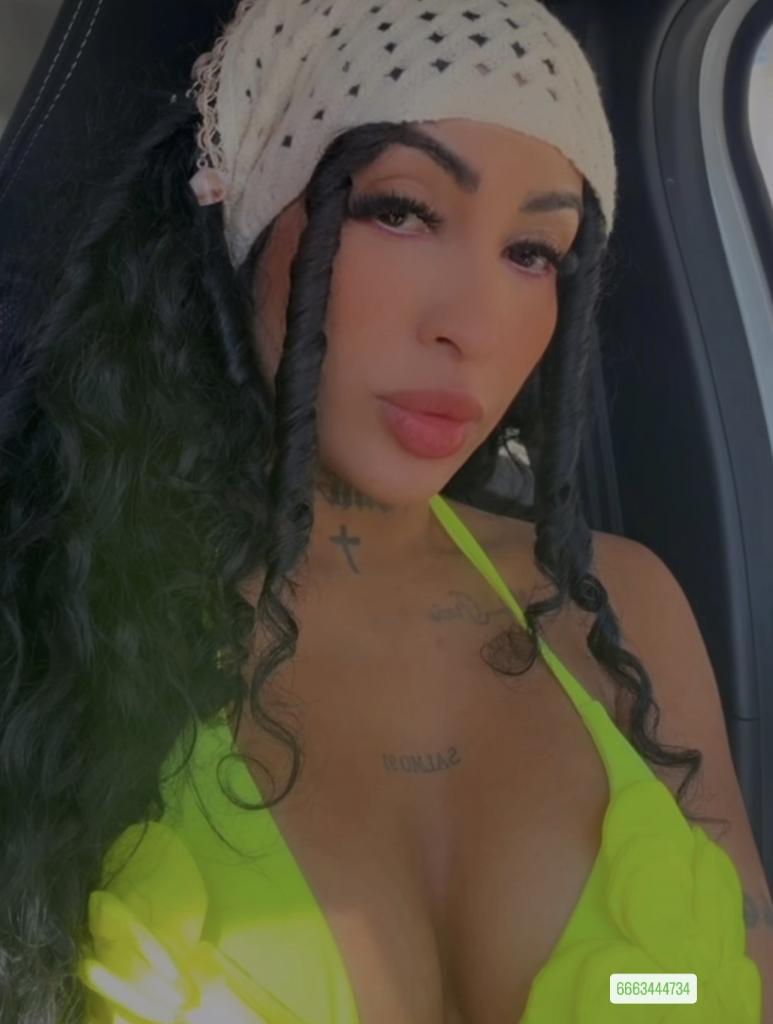 Chica busca chico en Almería: Chica busca chico