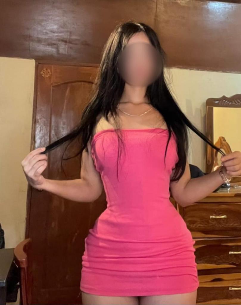 632390998: Chica busca chico en Barcelona
