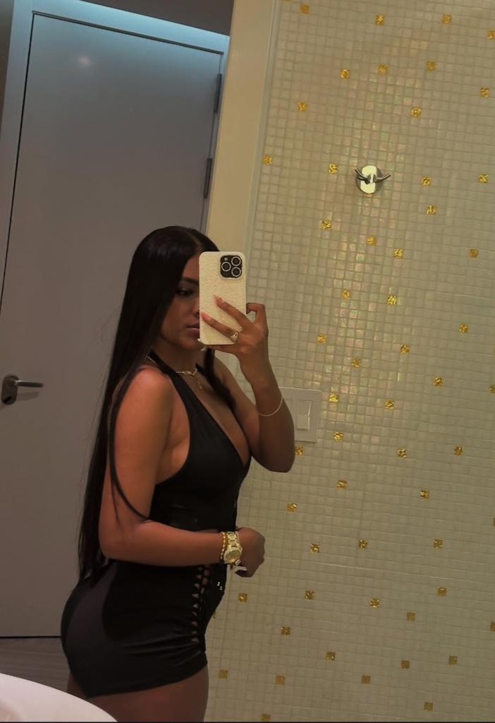 Chica busca chico en Tenerife: 