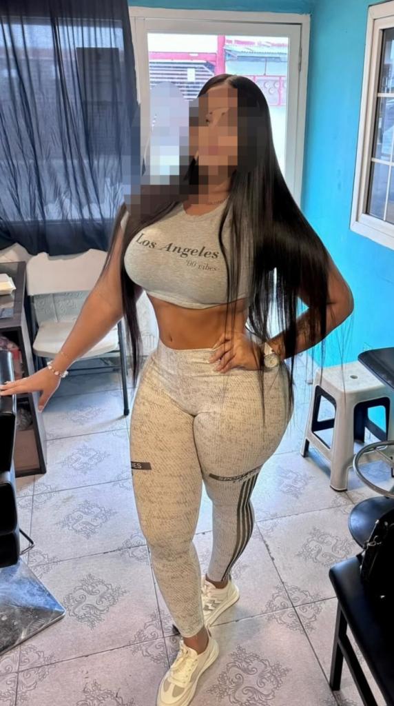 Chica busca chico en Menorca: 