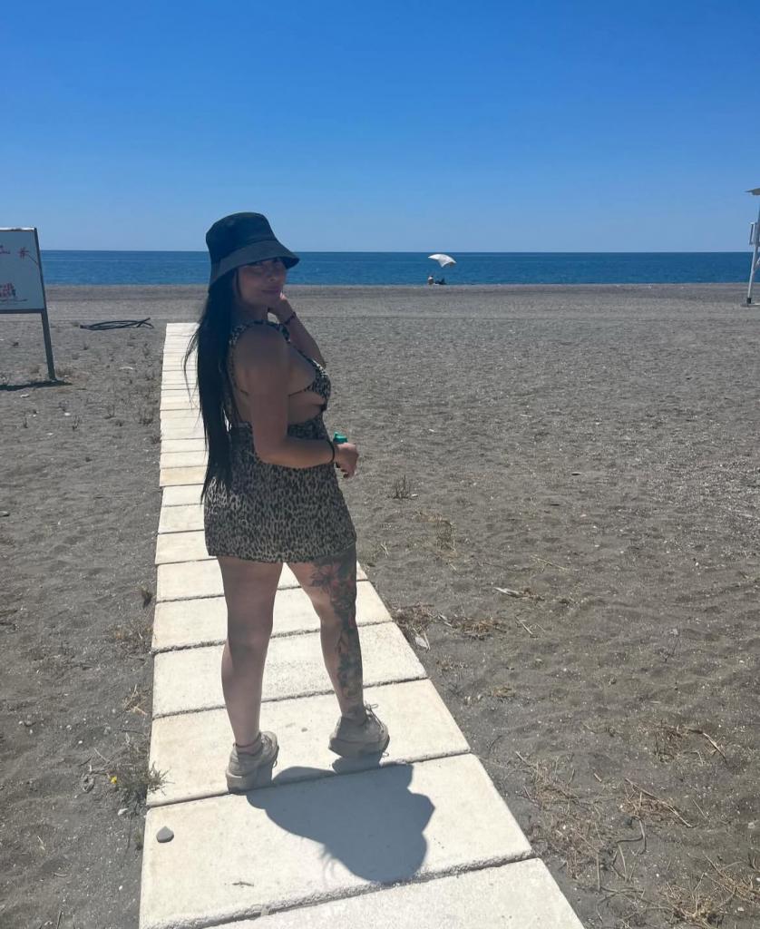 Chica busca chico en Almería: 