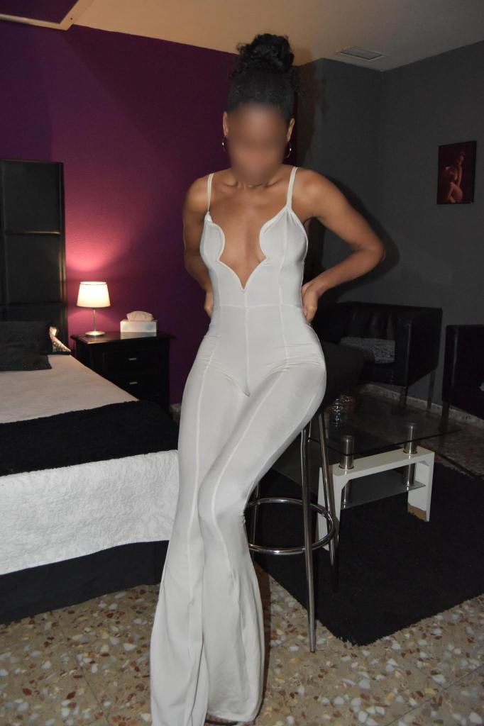 Chica busca chico en Alicante: 