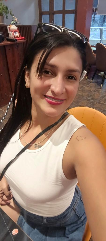 Chica busca chico en La Coruña: Chica busca chico