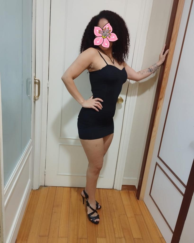 624573604: Chica busca chico en La Coruña