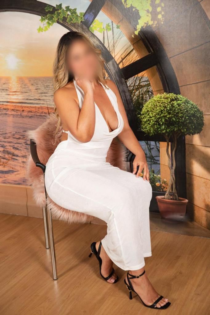 Chica busca chico en Tenerife: 