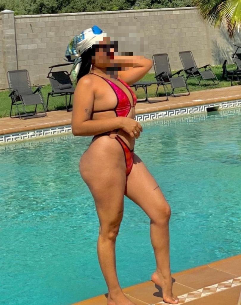 Chica busca chico en Sevilla: 
