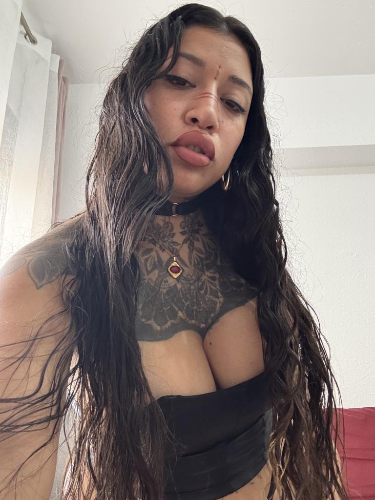 Chica busca chico en Valencia: Chica busca chico