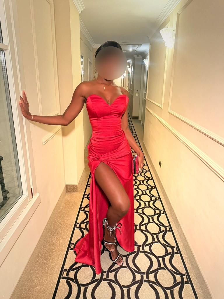 Chica busca chico en Gerona: 