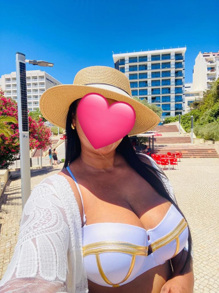 624467718: Chica busca chico en La Coruña