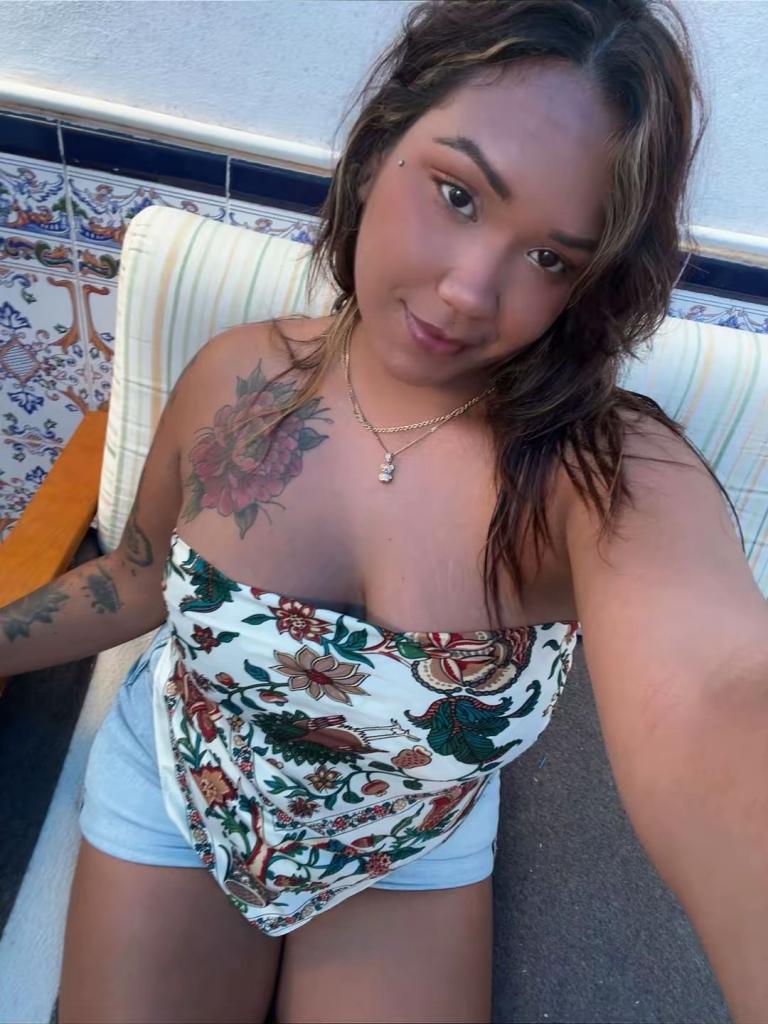 613975276: Chica busca chico en Madrid