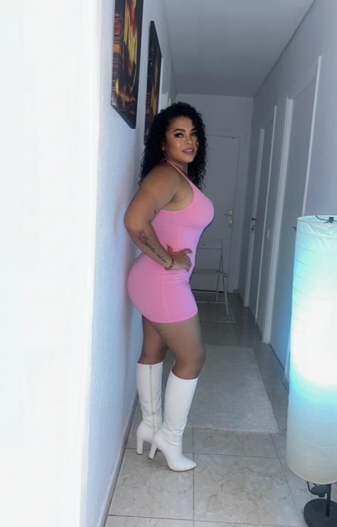 Chica busca chico en Cádiz: 