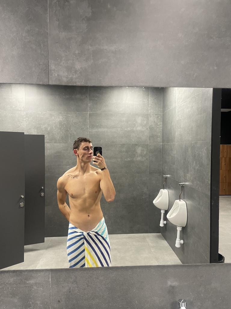 651827214: Chico busca chica en Madrid