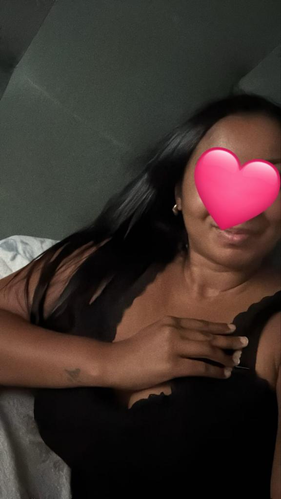 624467718: Chica busca chico en La Coruña