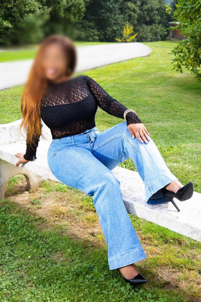 613681085: Chica busca chico en León