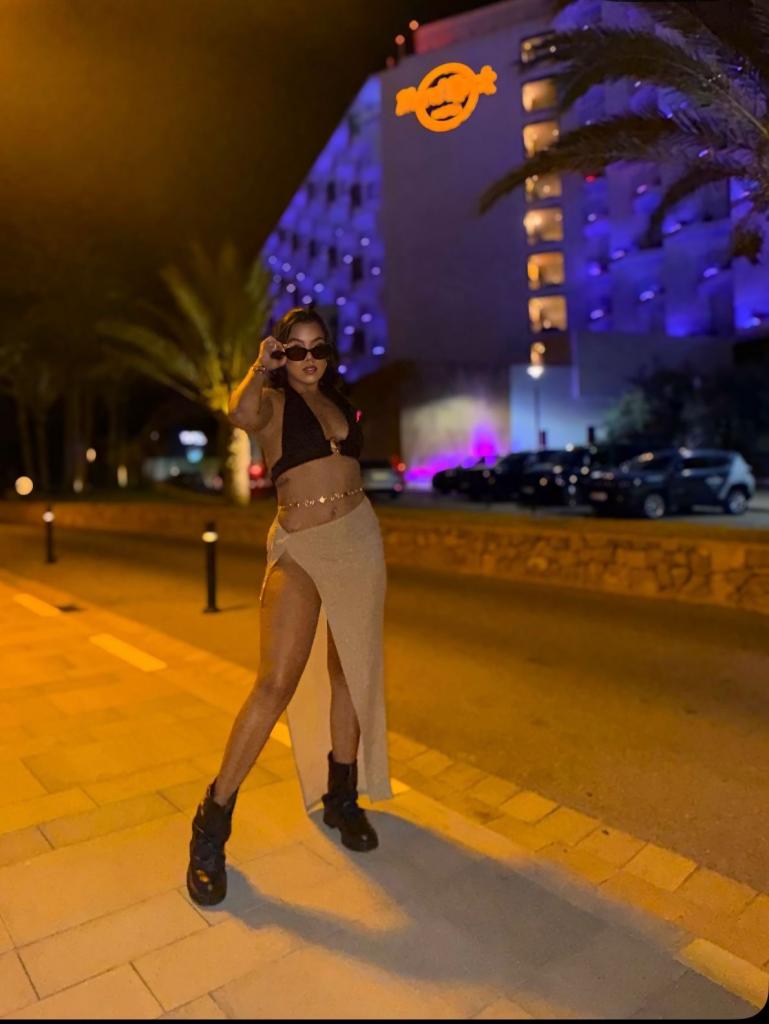 Chica busca chico en Lérida: 