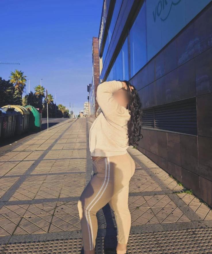 Chica busca chico en Almería: 