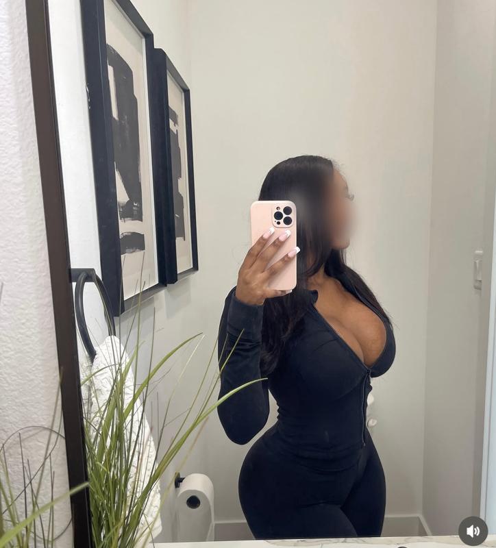 614887402: Chica busca chico en Zaragoza