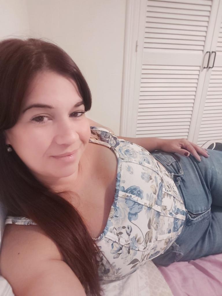 Chica busca chico en Huelva: 