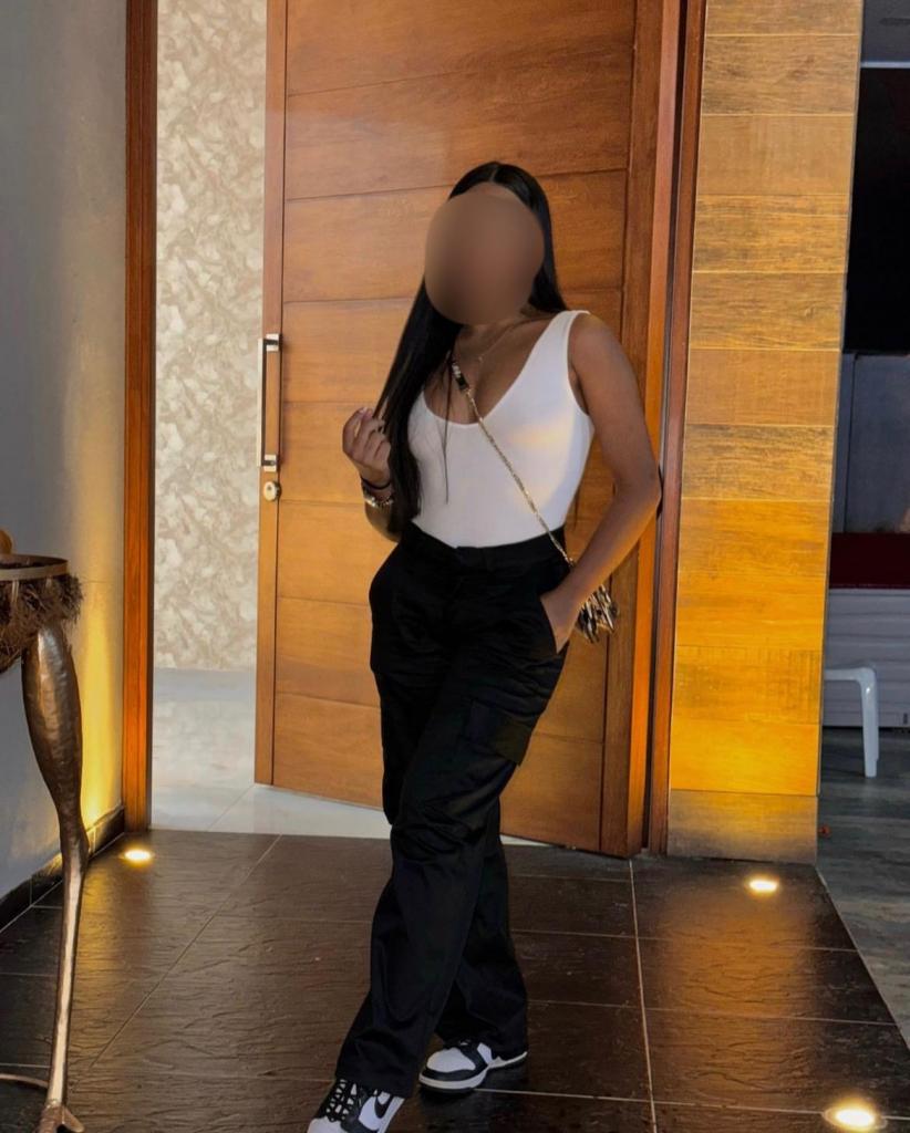 Chica busca chico en Granada: 