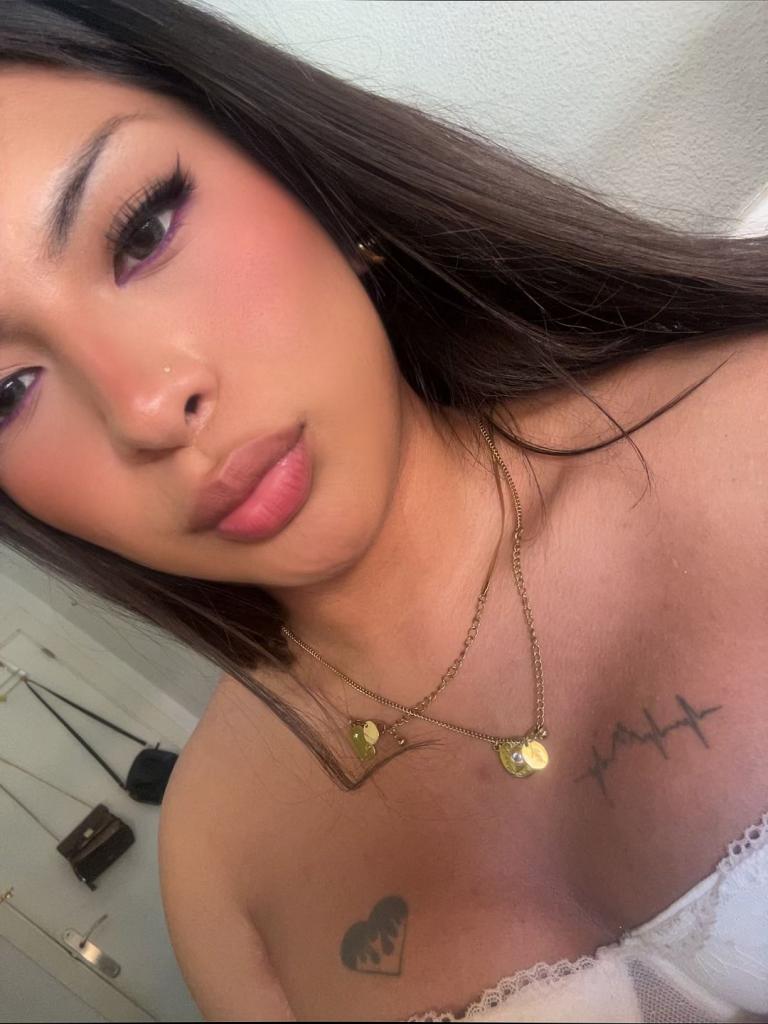 611337842: Transexual en Granada