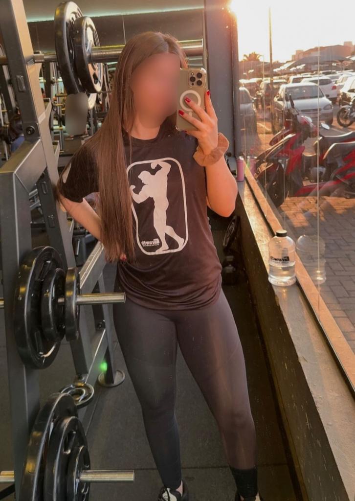 613783438: Chica busca chico en León