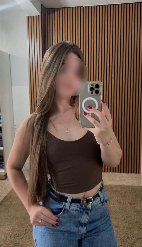 613783438: Chica busca chico en León