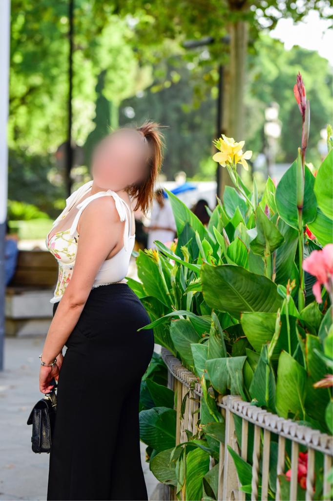 Chica busca chico en Sevilla: Chica busca chico