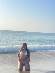 664311413: Chica busca chico en Alicante