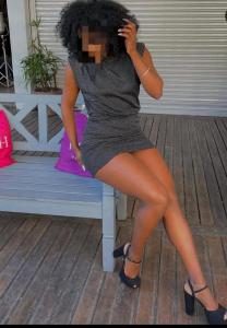 603221025: Chica busca chico en La Coruña