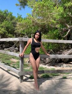 613555572: Chica busca chico en Granada