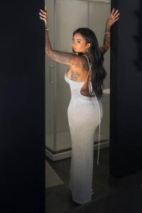 646638636: Chica busca chico en Málaga