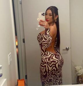 613688719: Chica busca chico en Sevilla