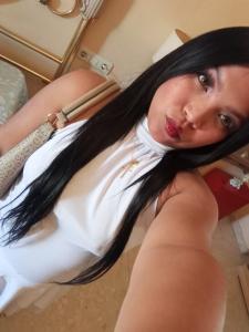 672823096: Chica busca chico en Sevilla