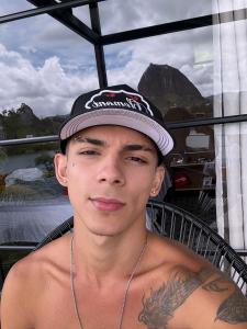 614854275: Chico busca chica en Tenerife