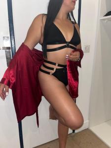 611570054: Chica busca chico en Alicante