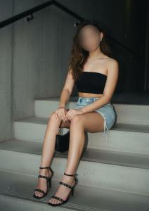 613787499: Chica busca chico en Zaragoza