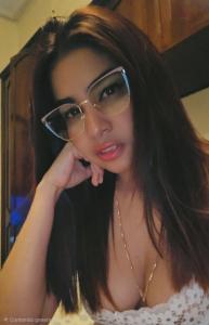 643813212: Chica busca chico en Barcelona